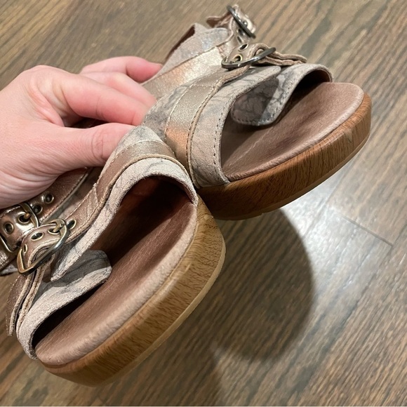 Dansko Jessie Sandal Taupe Marble Suede 9700162200 Size 41 (US 10-10.5) - Picture 9 of 13